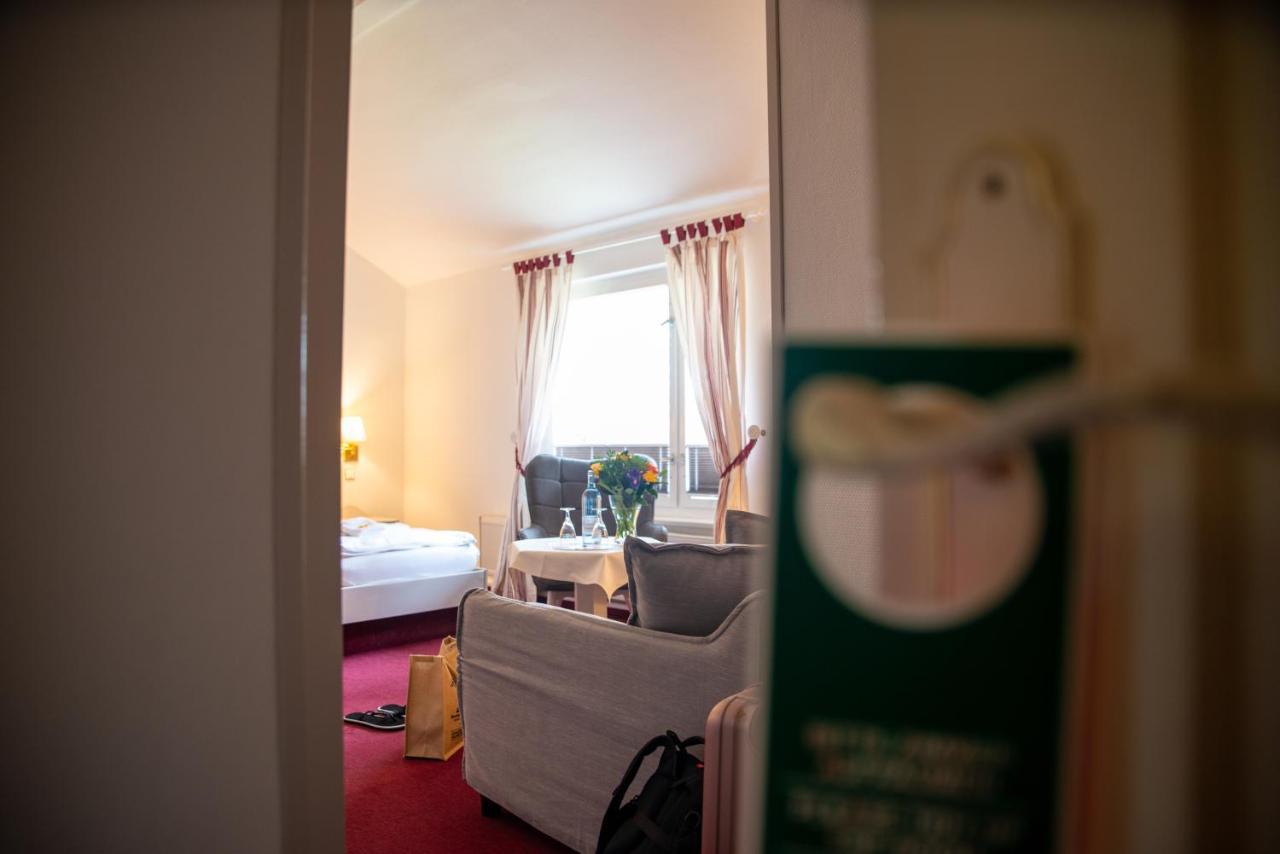 Meeressterne Hotel Weisses Schloss Heringsdorf  Ngoại thất bức ảnh