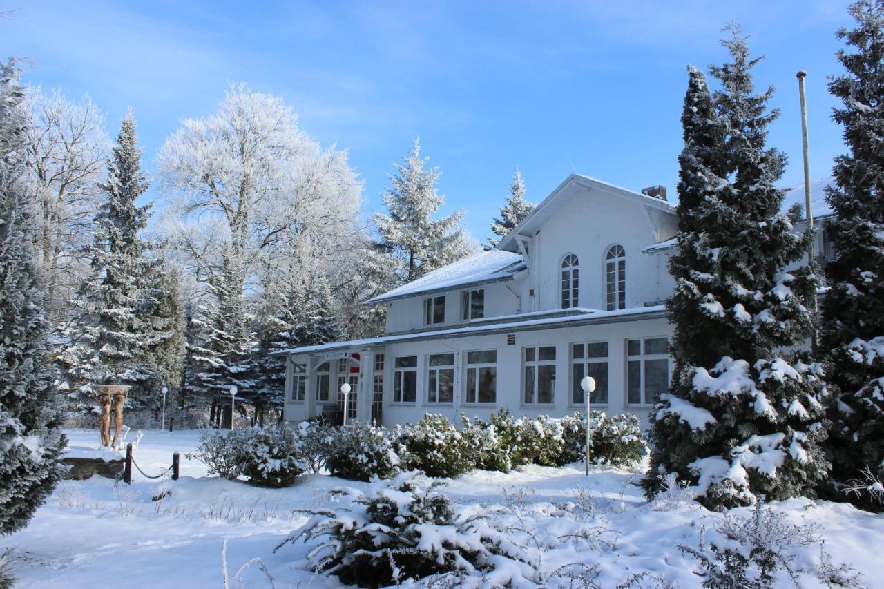 Meeressterne Hotel Weisses Schloss Heringsdorf  Ngoại thất bức ảnh